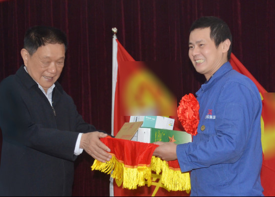 1651823088741223.jpg 江西達(dá)成工業(yè)集團(tuán)有限公司“技能競(jìng)賽”新聞稿808.jpg